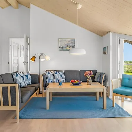 Anya - 650m From The Sea By Interhome