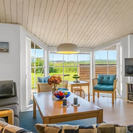 Anya - 650m From The Sea By Interhome *