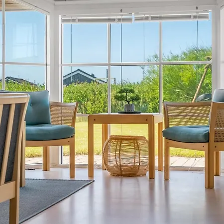 Anya - 650m From The Sea By Interhome *